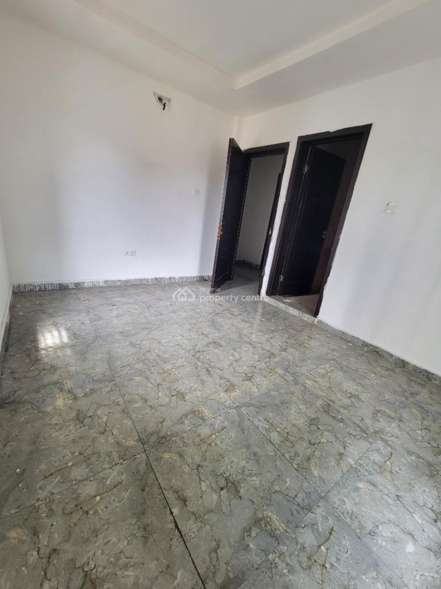 Standard and Spacious 2-bedroom Apartment (upstairs), Osapa London, Lekki, Lagos, Flat / Apartment for Rent