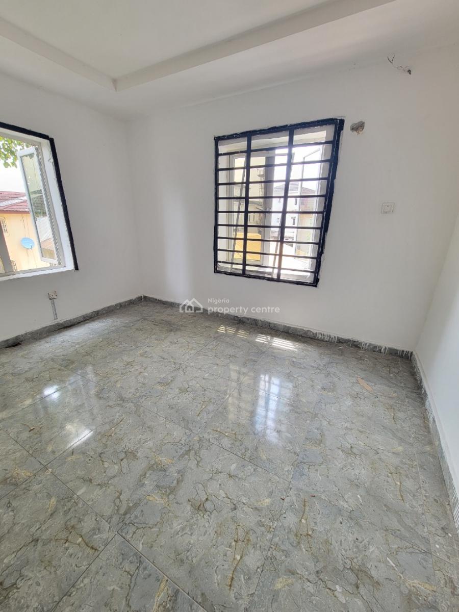 Standard and Spacious 2-bedroom Apartment (upstairs), Osapa London, Lekki, Lagos, Flat / Apartment for Rent