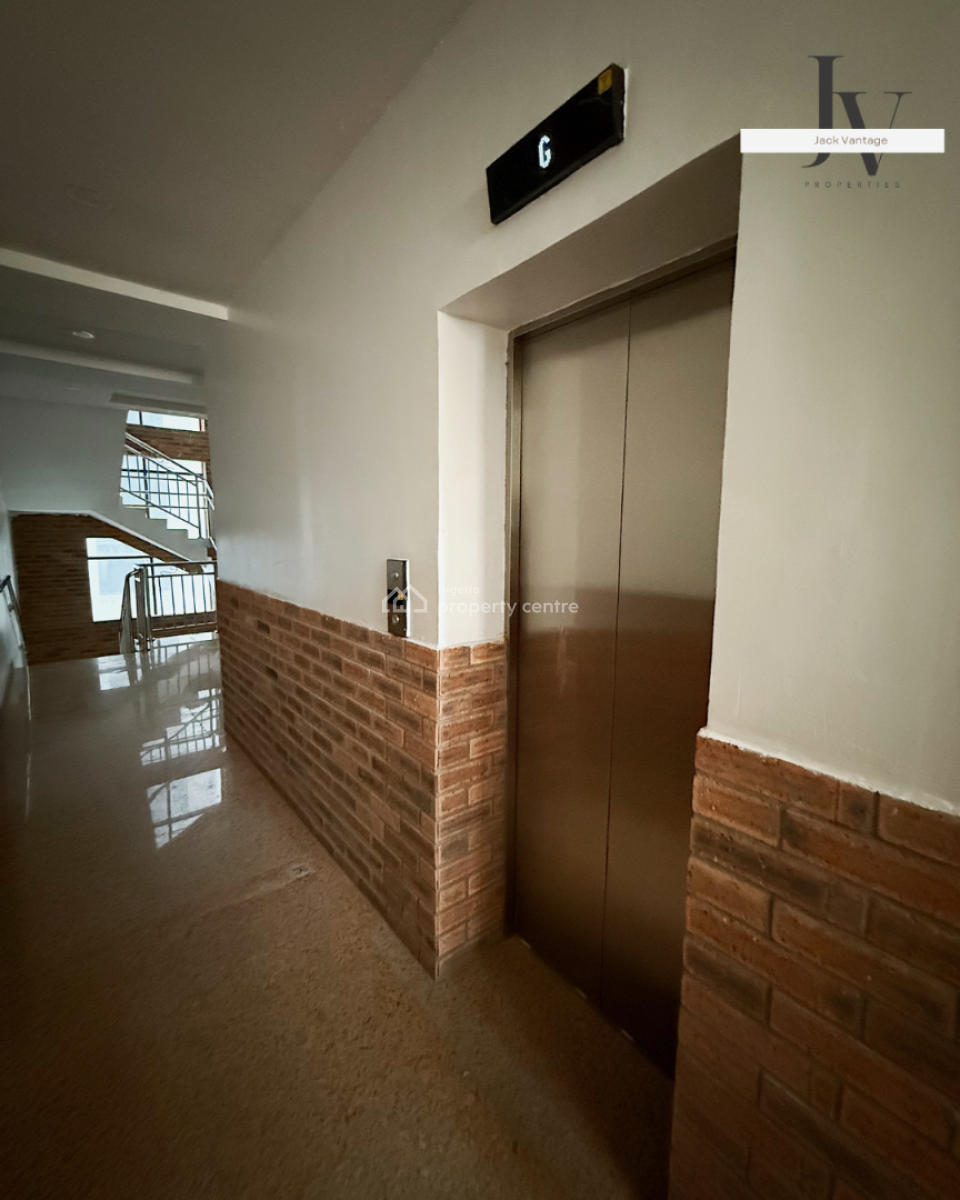 Heart of Victoria Island 3 Bedroom + Bq, Victoria Island (vi), Lagos, Flat / Apartment for Rent