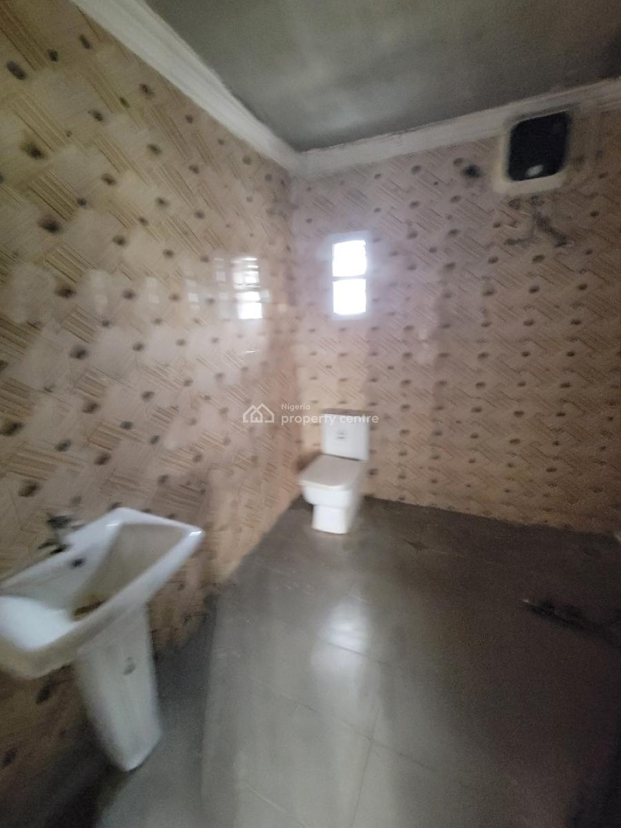 Standard and Spacious 4bedroom Terrace Duplex on 2 Floors, Osapa London, Lekki, Lagos, Terraced Duplex for Rent
