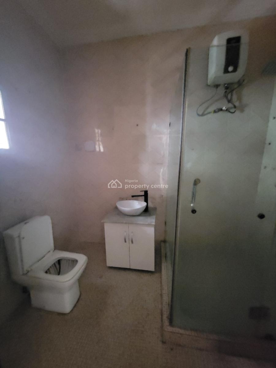 Standard and Spacious 3-bedroom Terrace Duplex, Osapa London, Lekki, Lagos, Terraced Duplex for Rent