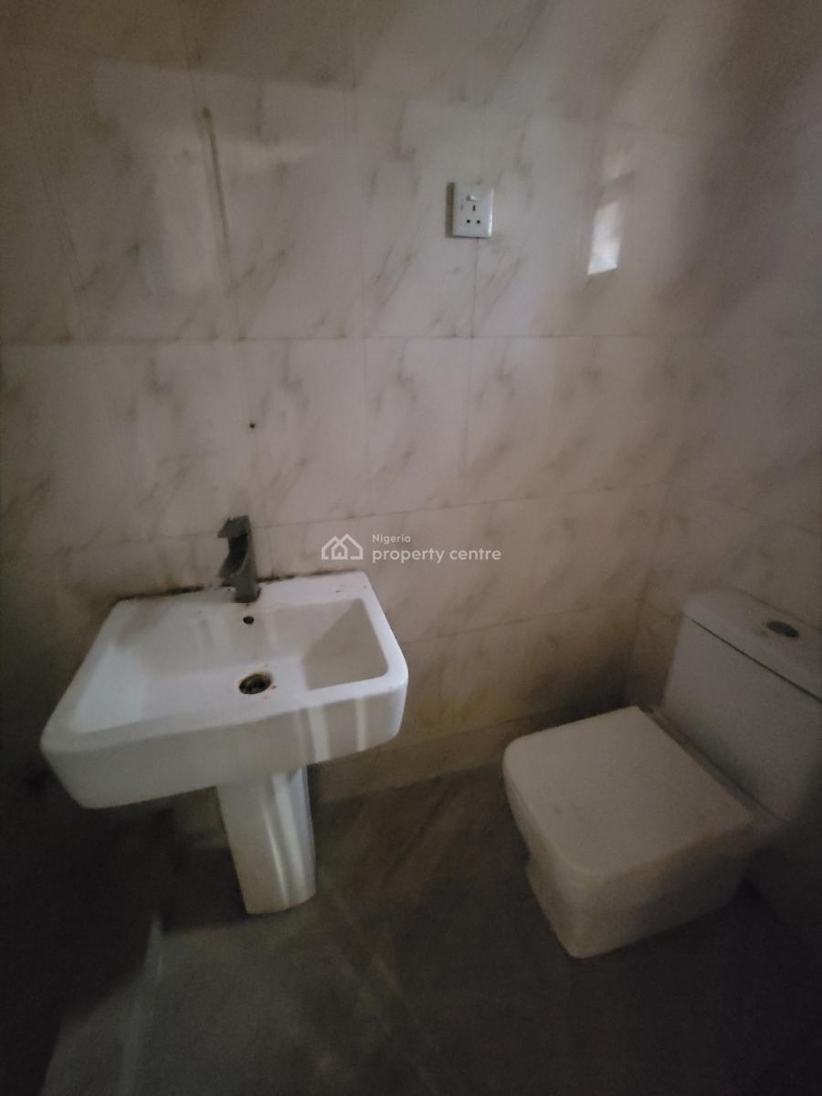 Standard and Spacious 3-bedroom Terrace Duplex, Osapa London, Lekki, Lagos, Terraced Duplex for Rent