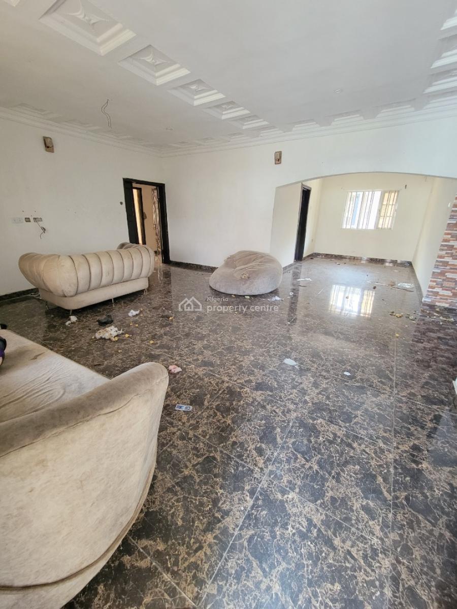 Spacious and Sharp 3bedroom Apartment (upstairs), Westwood Estate, Badore, Ajah, Lagos, Flat / Apartment for Rent