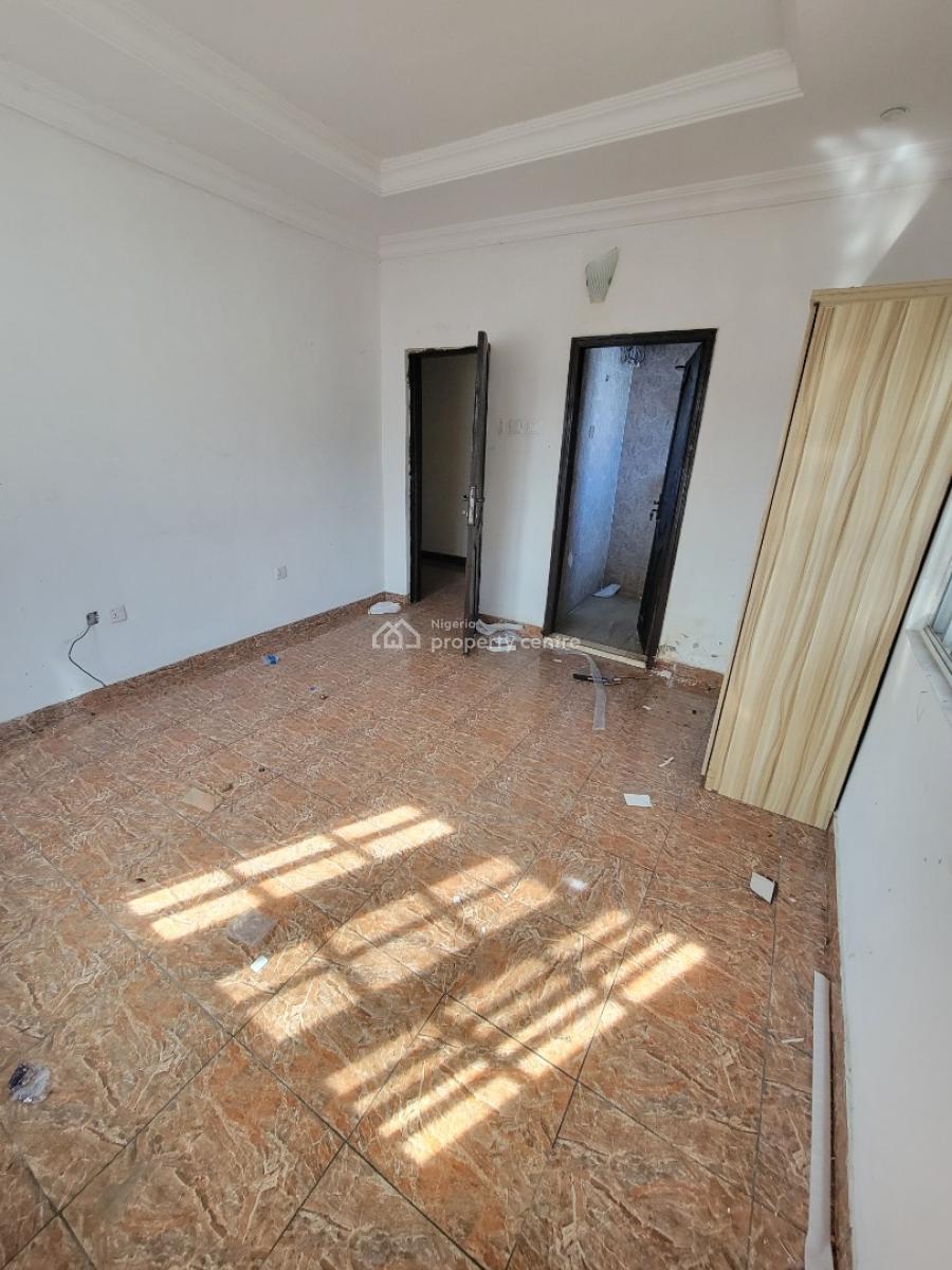 Spacious and Sharp 3bedroom Apartment (upstairs), Westwood Estate, Badore, Ajah, Lagos, Flat / Apartment for Rent