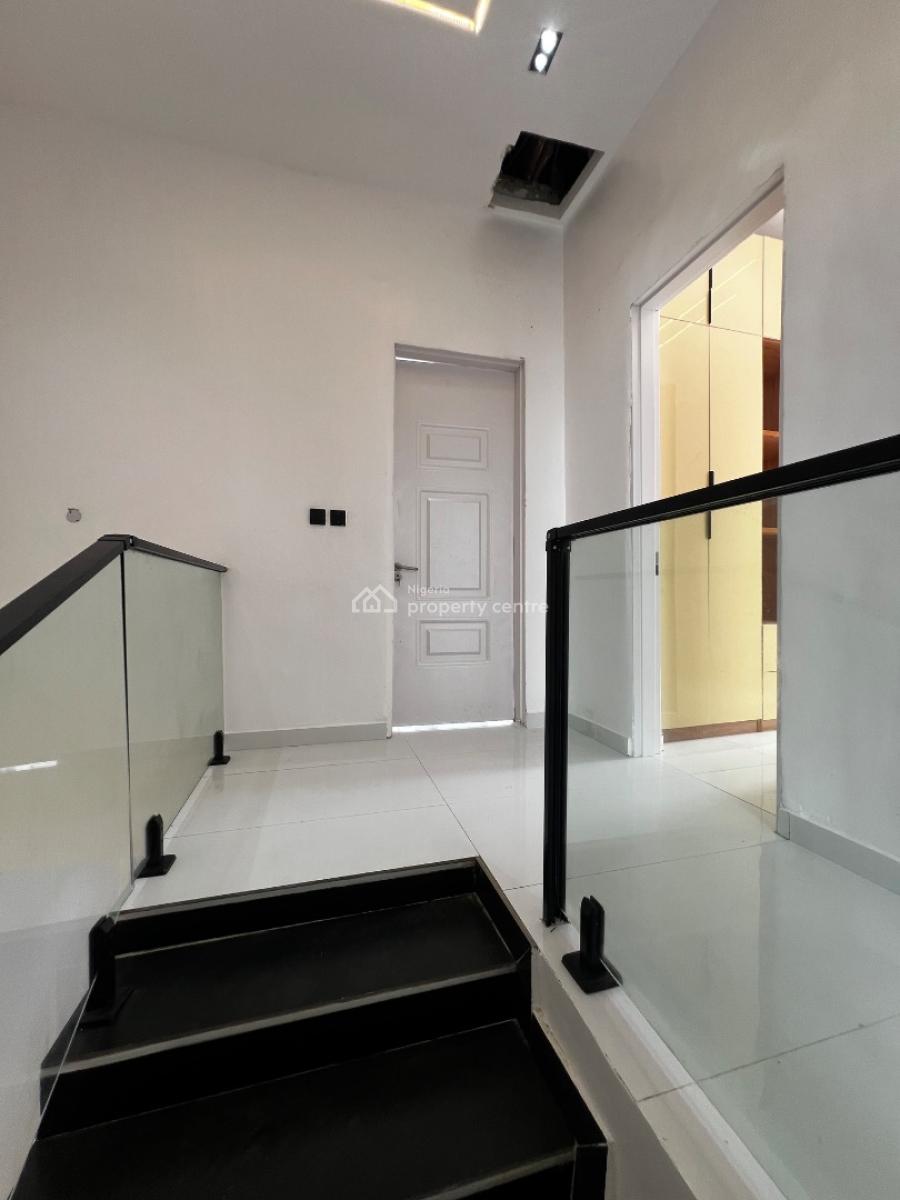 Beautifully Designed Home, Ikota, Lekki, Lagos, Semi-detached Duplex for Sale