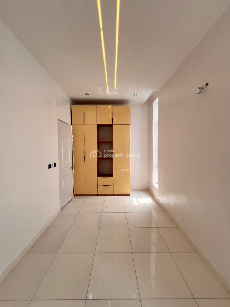 Beautifully Designed Home, Ikota, Lekki, Lagos, Semi-detached Duplex for Sale