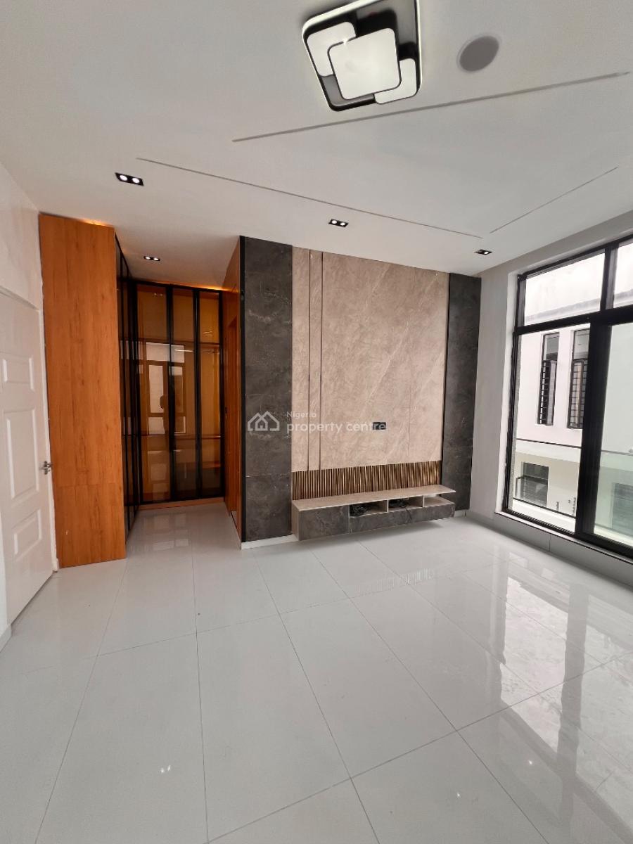 Beautifully Designed Home, Ikota, Lekki, Lagos, Semi-detached Duplex for Sale
