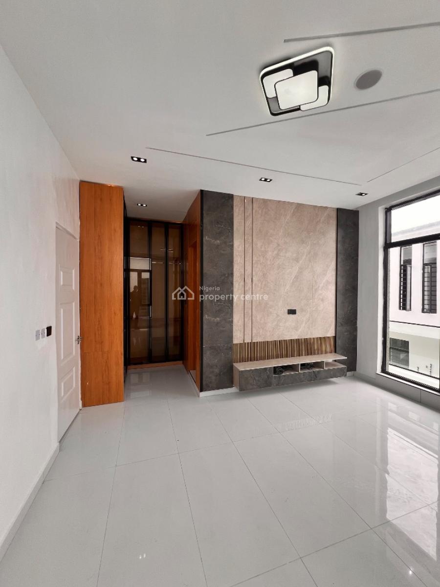 Beautifully Designed Home, Ikota, Lekki, Lagos, Semi-detached Duplex for Sale