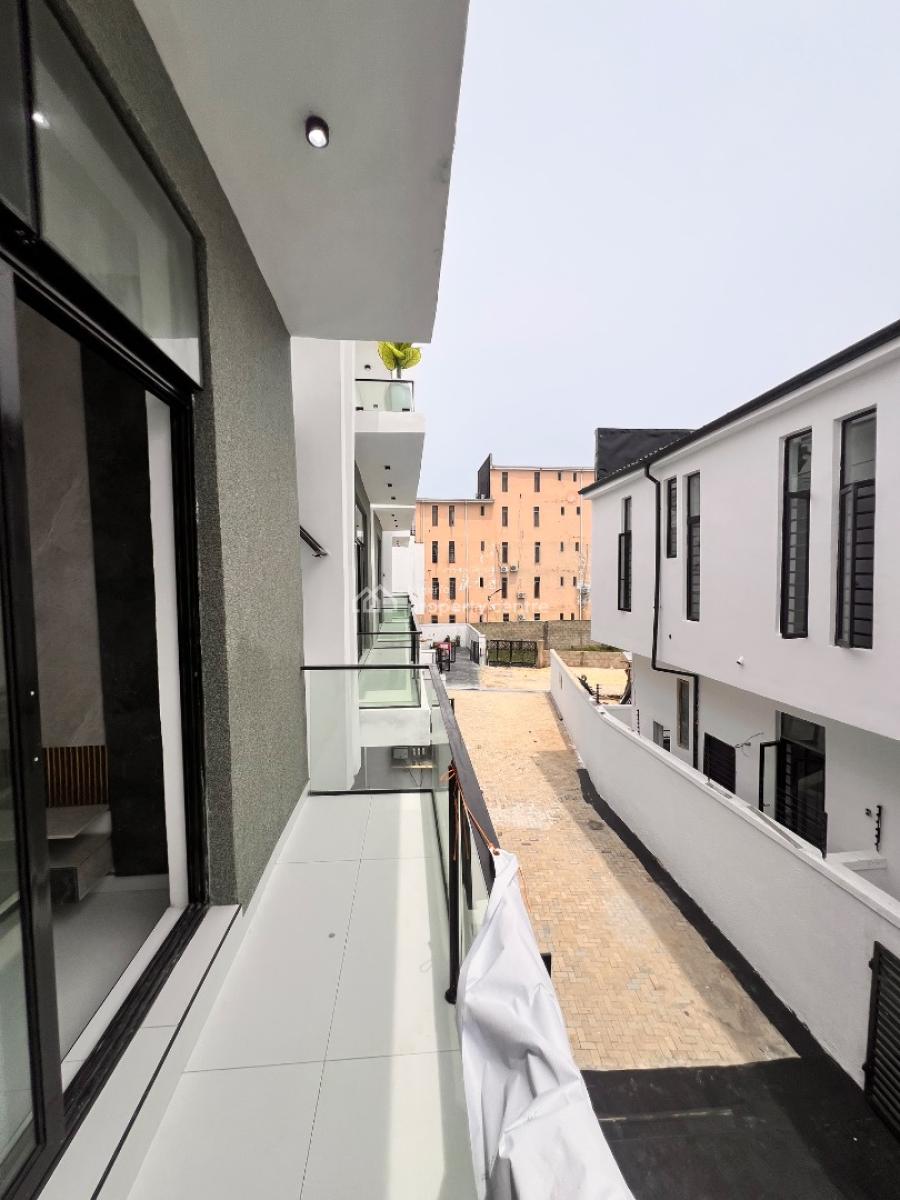 Beautifully Designed Home, Ikota, Lekki, Lagos, Semi-detached Duplex for Sale