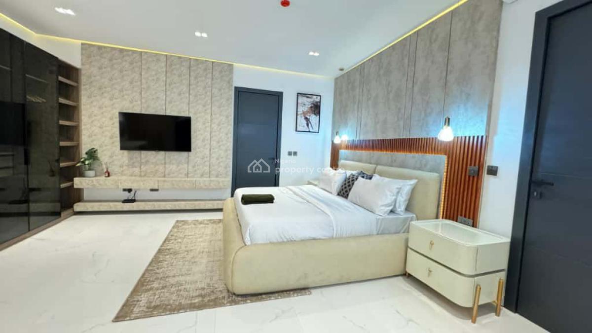 Luxury 2 Bedroom Apartment with Housekeeping and Swimming Pool, Lekki Phase 1, Lekki, Lagos, Flat / Apartment Short Let