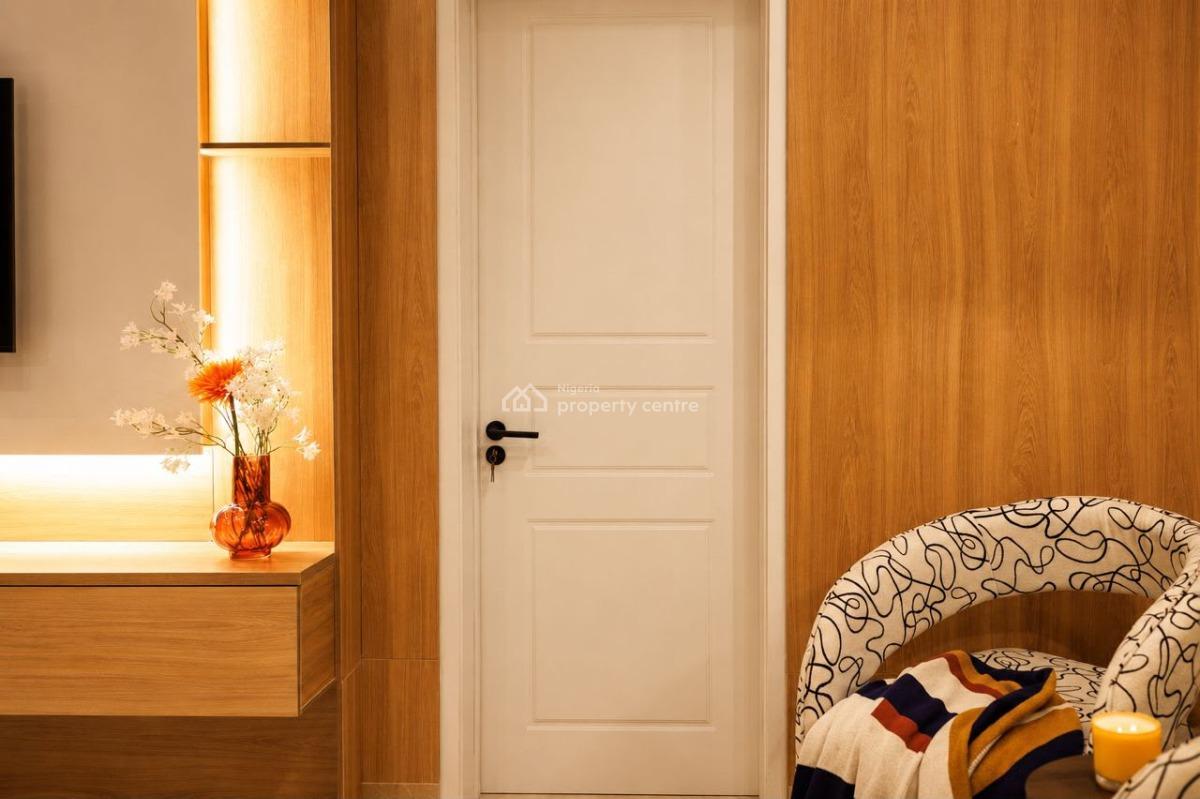 Luxury 3 Bedroons Apartments with Housekeeping and Ps5, Ikoyi, Lagos, Flat / Apartment Short Let