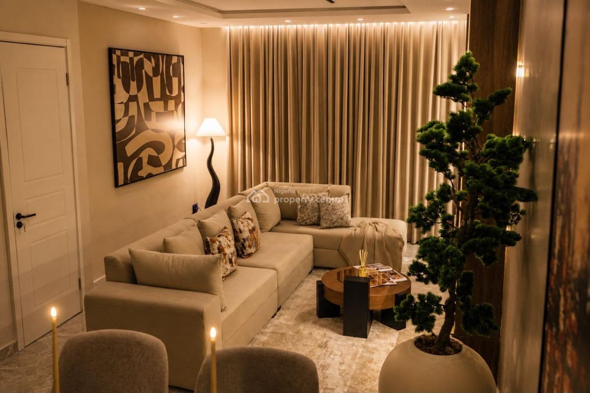 Luxury 3 Bedroons Apartments with Housekeeping and Ps5, Ikoyi, Lagos, Flat / Apartment Short Let