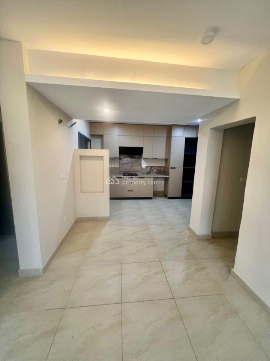 Newly Built with a B Q: Modern and Serviced, Lekki Phase 1, Lekki, Lagos, Flat / Apartment for Rent