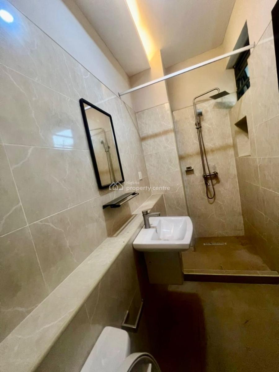 Newly Built with a B Q: Modern and Serviced, Lekki Phase 1, Lekki, Lagos, Flat / Apartment for Rent