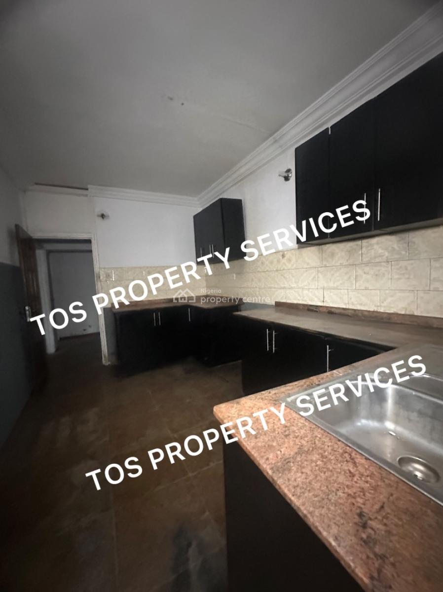 3 Bedroom Flat in an Estate, in an Estate in Yaba, Lagos, Yaba, Lagos, Flat / Apartment for Rent