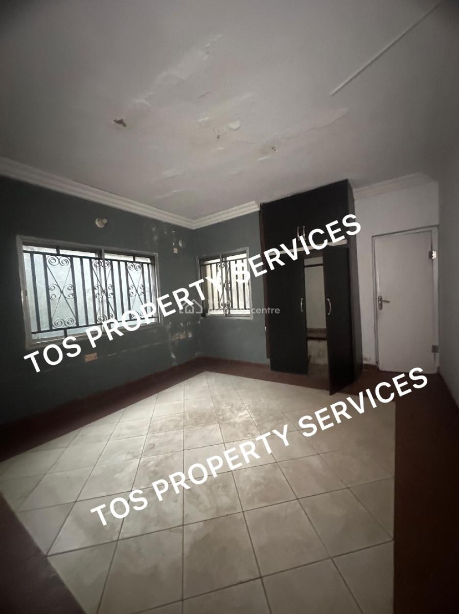 3 Bedroom Flat in an Estate, in an Estate in Yaba, Lagos, Yaba, Lagos, Flat / Apartment for Rent