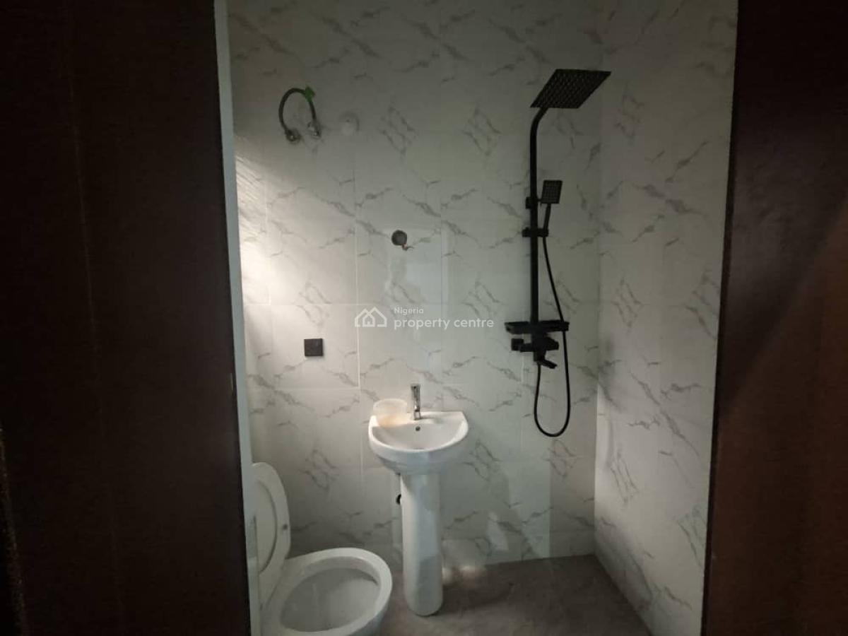 Solidly Built 3 Bedroom Flat with Guest Toilet, Off Freedom Way,lekki Phase1, Lekki Phase 1, Lekki, Lagos, Flat / Apartment for Sale