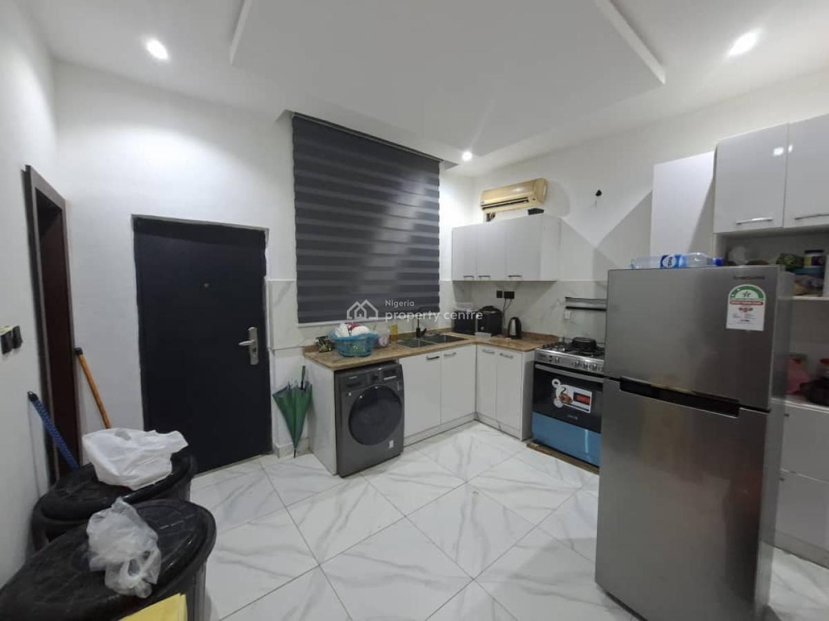 Solidly Built 3 Bedroom Flat with Guest Toilet, Off Freedom Way,lekki Phase1, Lekki Phase 1, Lekki, Lagos, Flat / Apartment for Sale