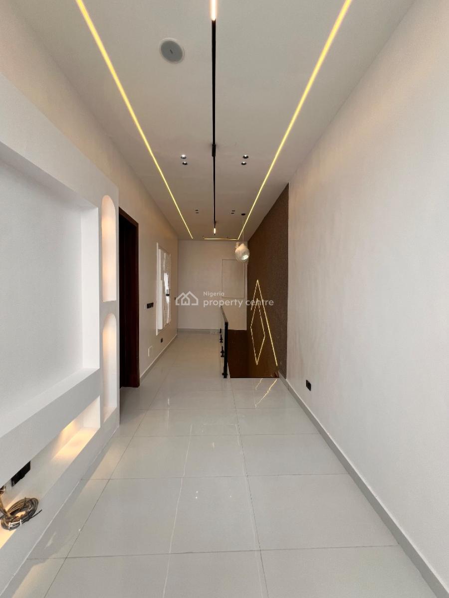 Beautifully Designed Home, Ikota, Lekki, Lagos, Semi-detached Duplex for Sale