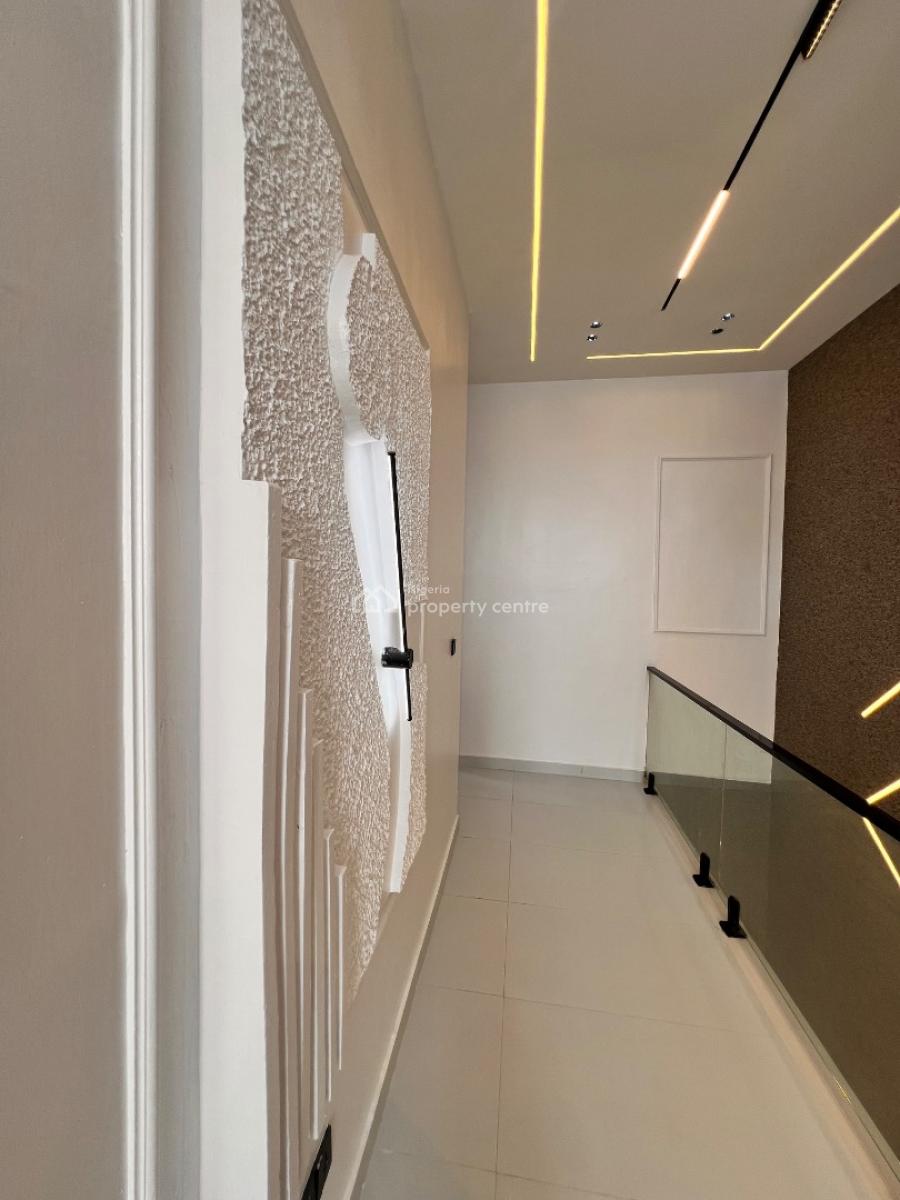 Beautifully Designed Home, Ikota, Lekki, Lagos, Semi-detached Duplex for Sale