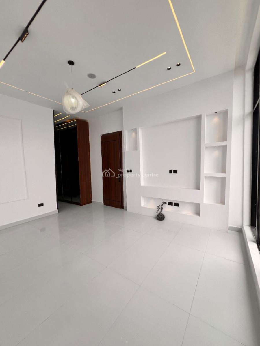 Beautifully Designed Home, Ikota, Lekki, Lagos, Semi-detached Duplex for Sale