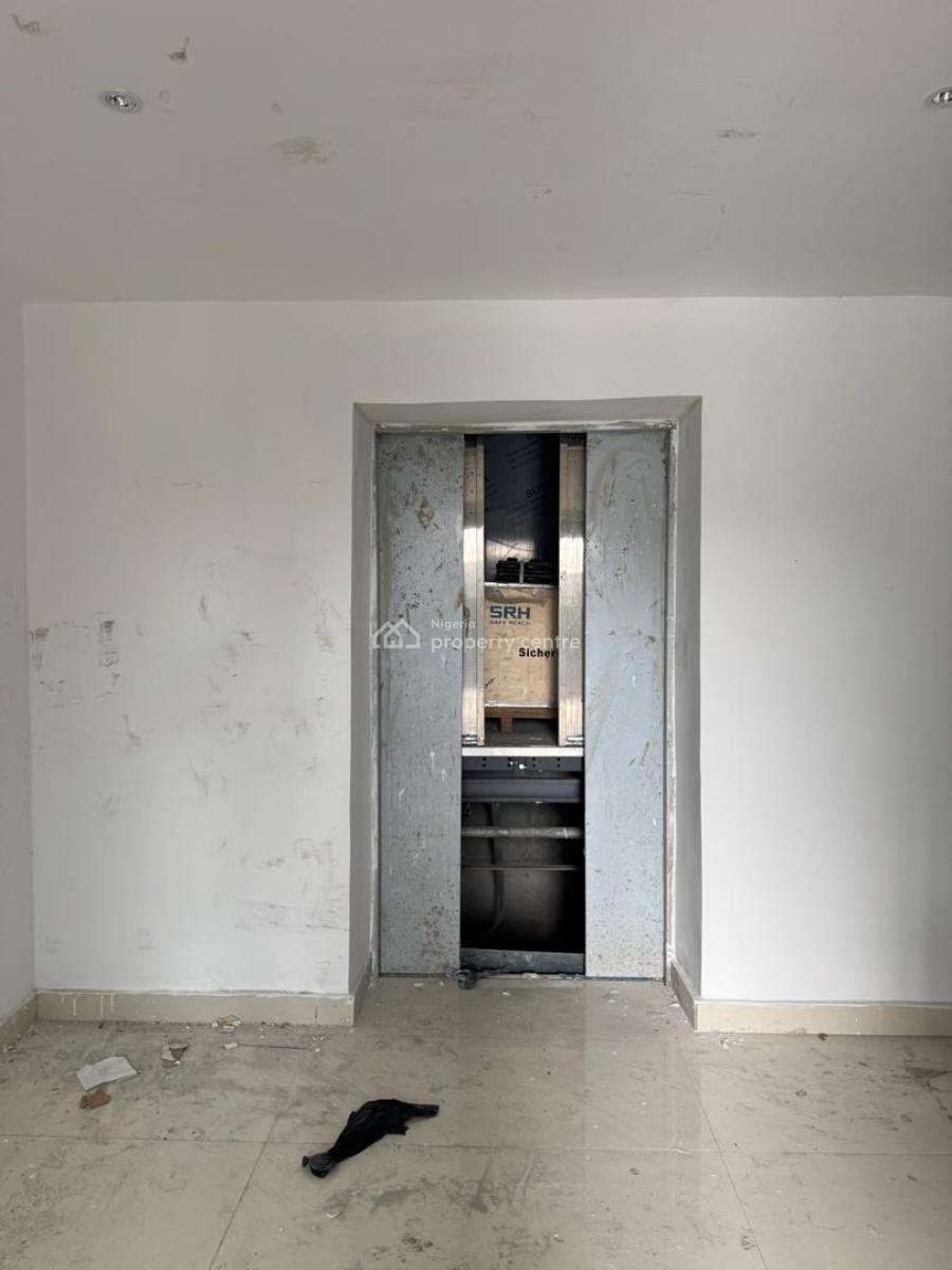 Super Modern Built in Serene Environment, Lekki Phase 1, Lekki, Lagos, Flat / Apartment for Sale