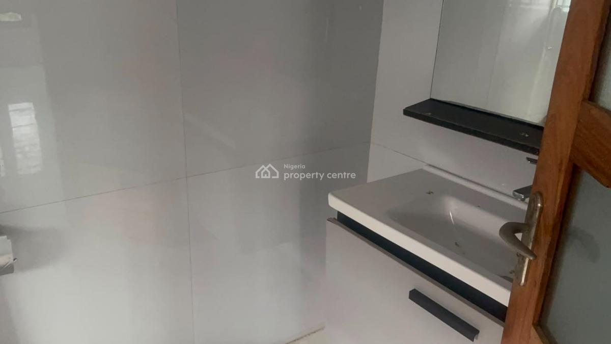 Fully Detached 5-bedroom Duplex with Bq, Lekki Phase 1, Lekki, Lagos, Office Space for Rent