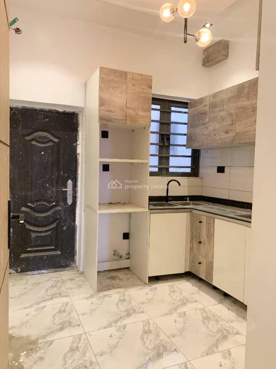 2 Bedroom Serviced Apartment, Illasan Road, Lekki, Lagos, Flat / Apartment for Rent
