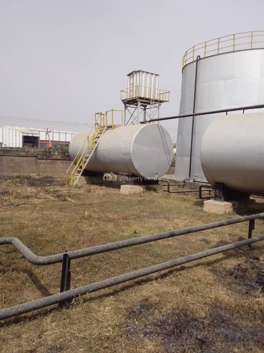 Excellent Facilities, Ijebu Ode Road, Ibadan, Oyo, Factory for Sale