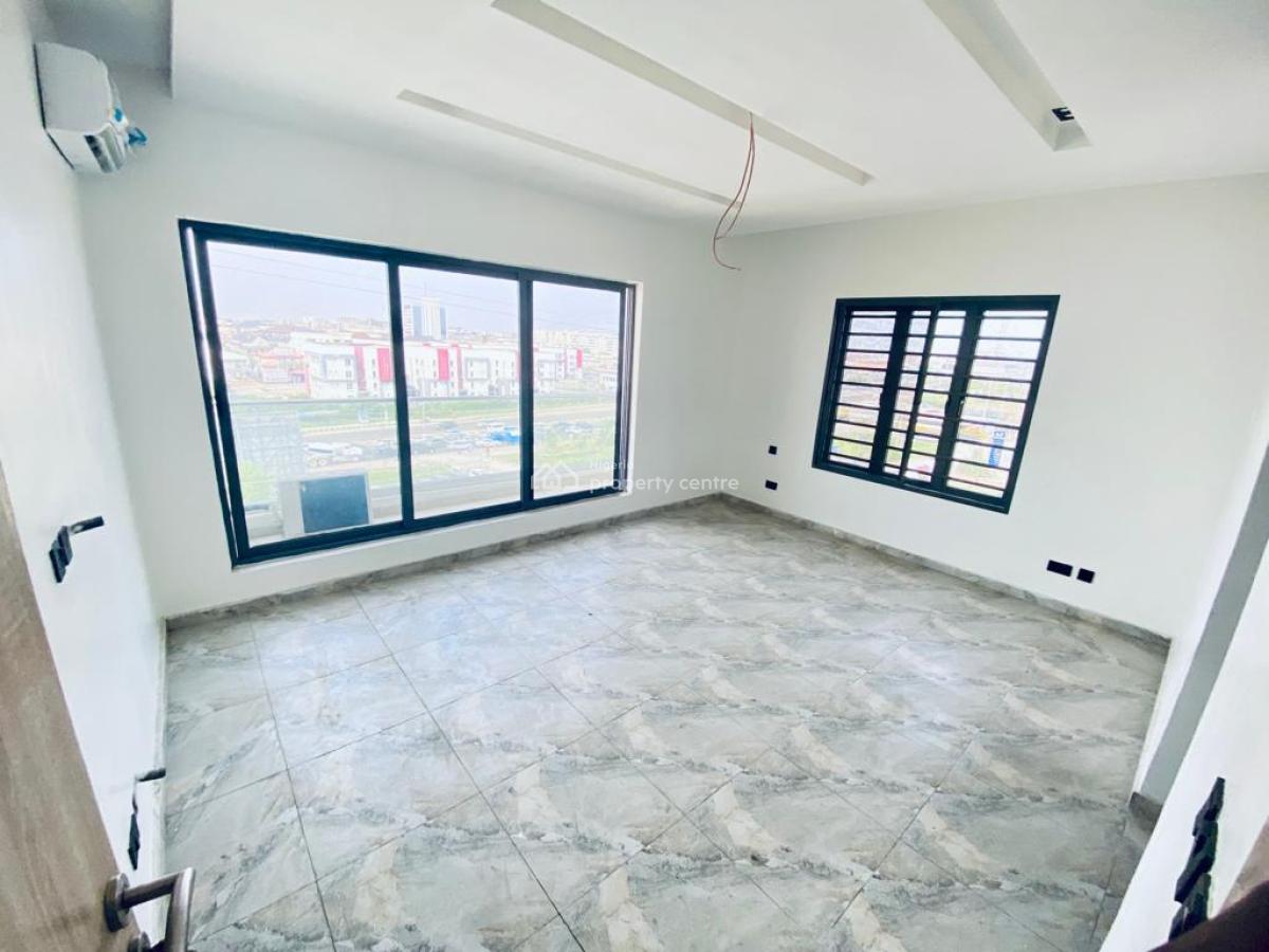 3 Bedroom Flat with Bq on Sisth Floor, Lekki Phase 1 on The Right Side, Lekki, Lagos, Flat / Apartment for Rent