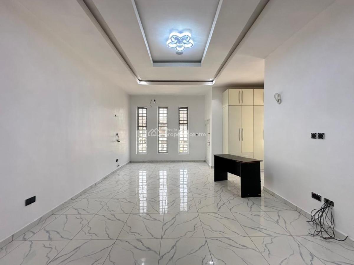 Spacious 4 Bedroom Semi-detached Duple with a Bq & Gate, Chevron, Lekki, Lagos, Semi-detached Duplex for Rent