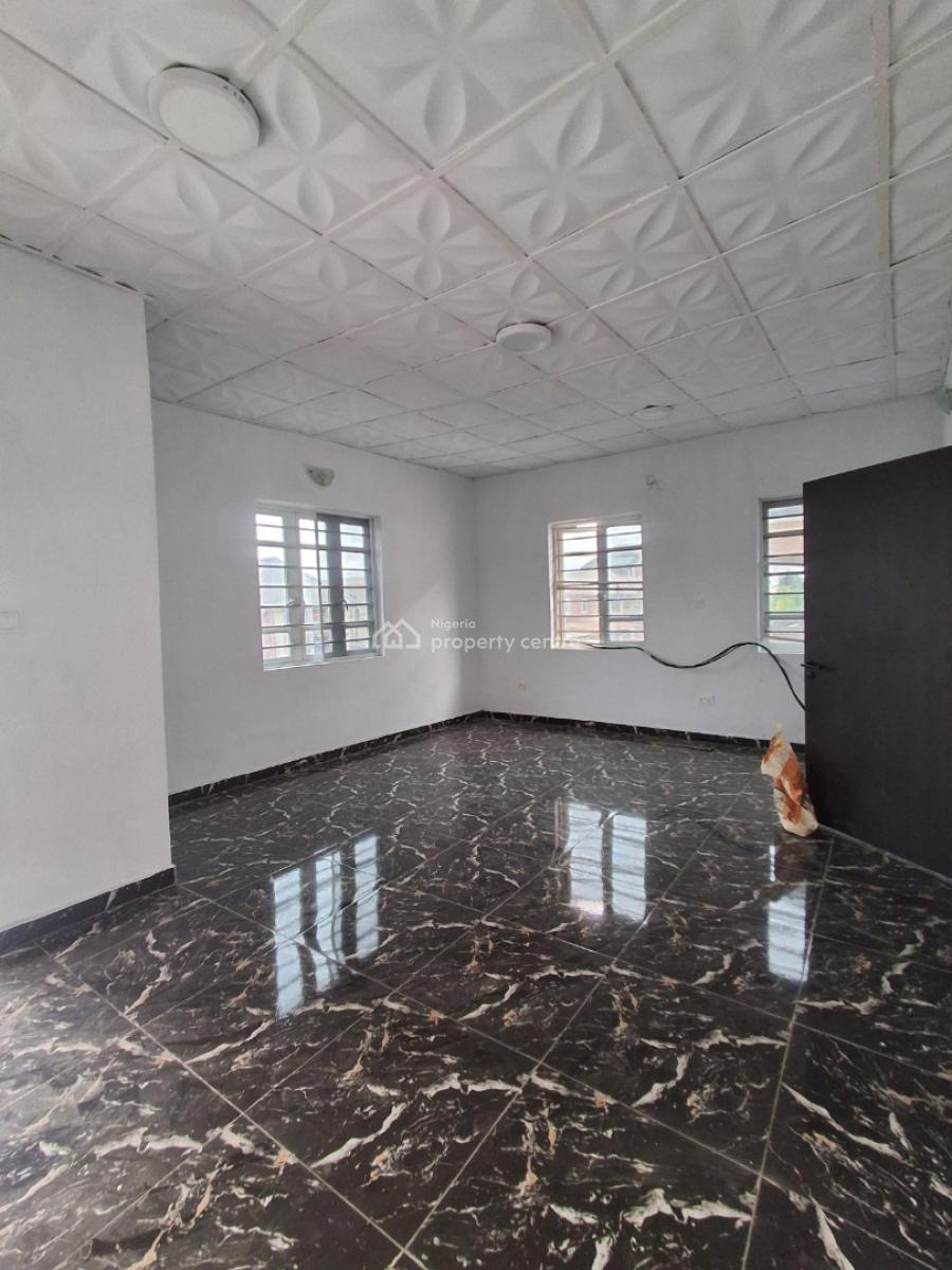 3bedroom Upstairs, in an Estate, Badore, Ajah, Lagos, House for Rent