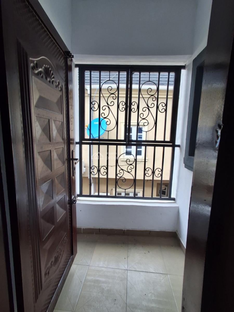 3bedroom Upstairs, in an Estate, Badore, Ajah, Lagos, House for Rent