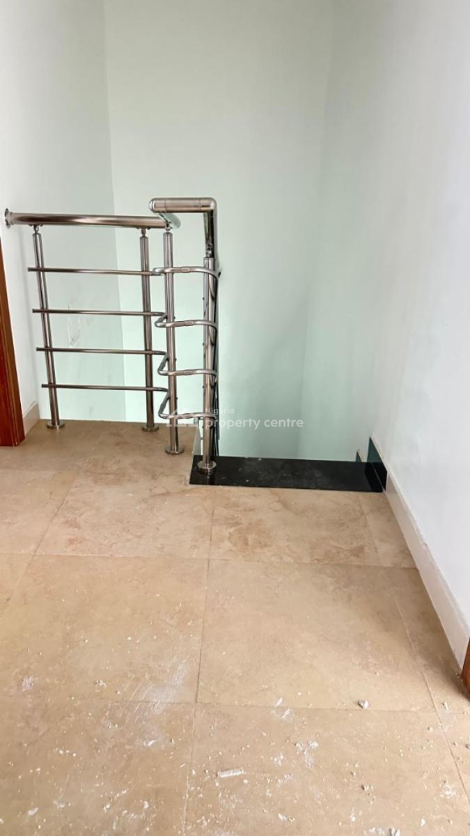3bedroom Maisonette with a Room Bq in Old Ikoyi Off Glover Road, Off Glover Road Ikoyi, Old Ikoyi, Ikoyi, Lagos, Flat / Apartment for Rent