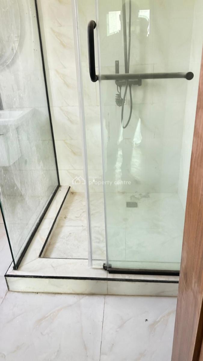 3bedroom Maisonette with a Room Bq in Old Ikoyi Off Glover Road, Off Glover Road Ikoyi, Old Ikoyi, Ikoyi, Lagos, Flat / Apartment for Rent