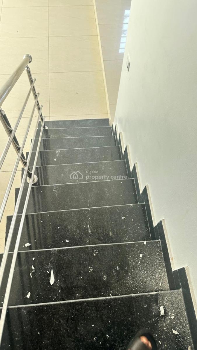 3bedroom Maisonette with a Room Bq in Old Ikoyi Off Glover Road, Off Glover Road Ikoyi, Old Ikoyi, Ikoyi, Lagos, Flat / Apartment for Rent