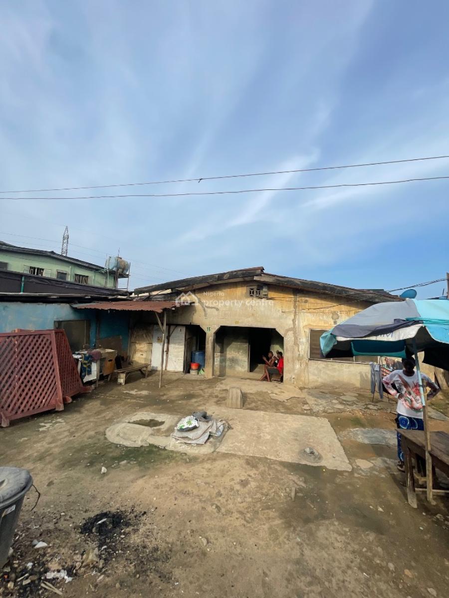 Dilapidated Bungalow on Full Plot of Land, Off Agbebi Road Ijesha Surulere Lagos, Ijeshatedo, Surulere, Lagos, Mixed-use Land for Sale