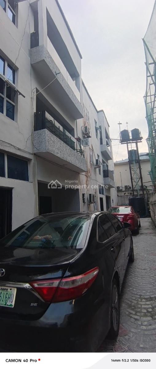 Service Two Bedroom Flat in Osapa London, Kazeem Eletu Street, Osapa, Lekki, Lagos, Flat / Apartment for Rent