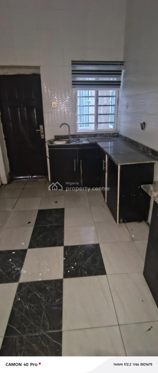 Service Two Bedroom Flat in Osapa London, Kazeem Eletu Street, Osapa, Lekki, Lagos, Flat / Apartment for Rent