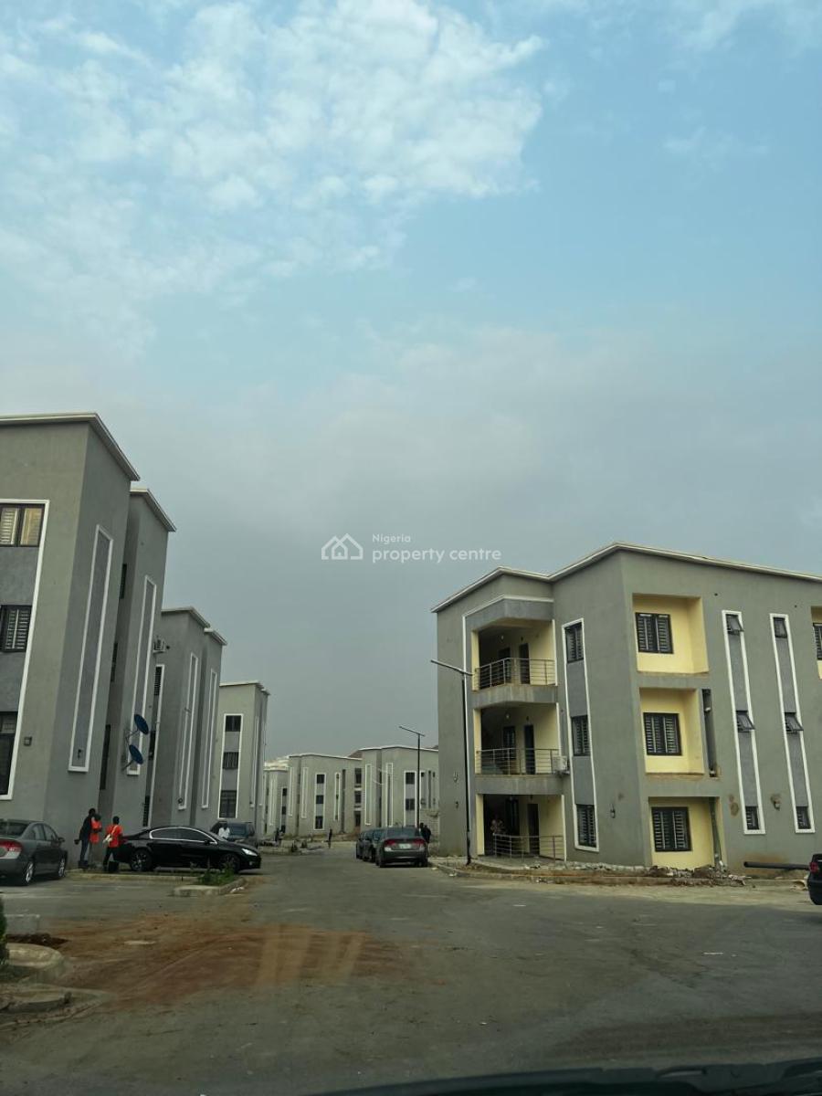 Newly Built 3 Bedroom Flat with Bq, By Roundabout, Galadimawa, Abuja, Flat / Apartment for Sale