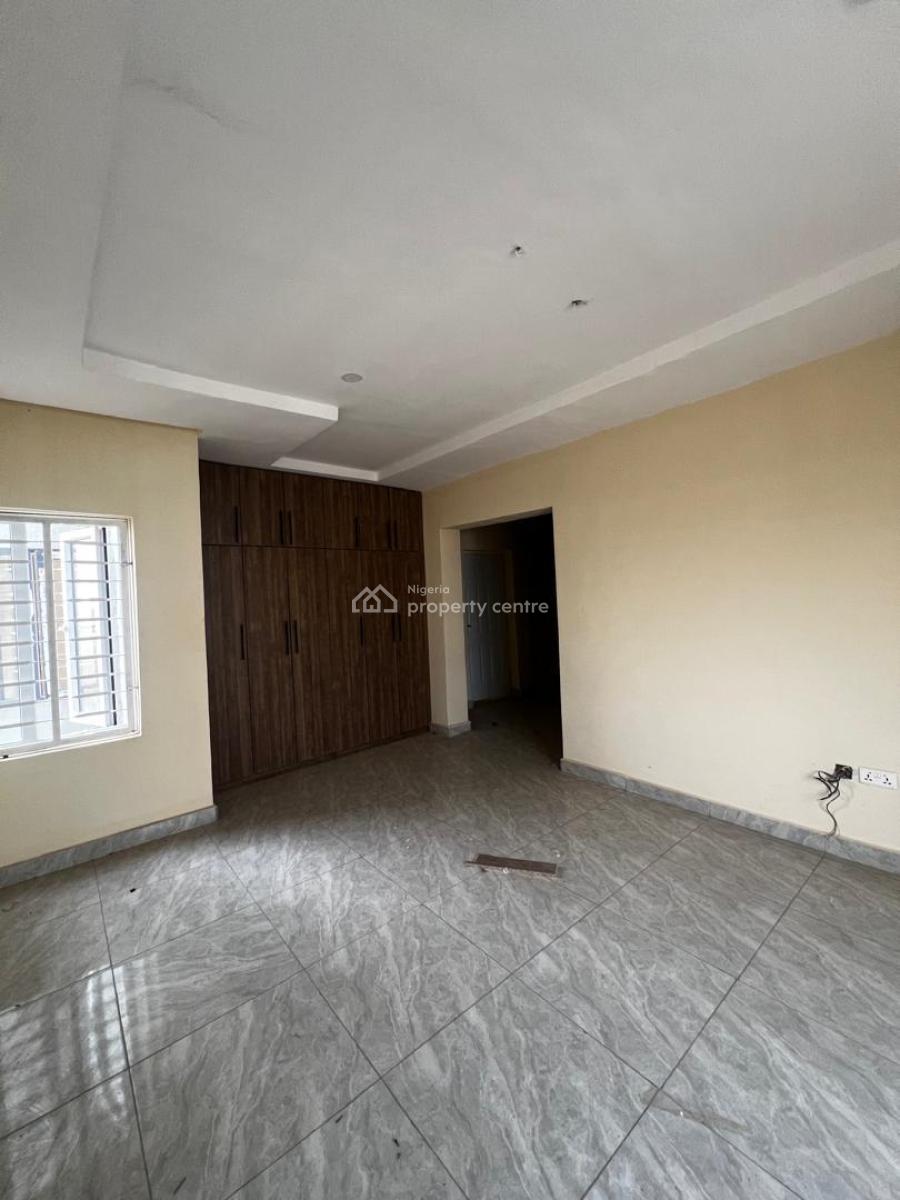 Newly Built 3 Bedroom Flat with Bq, By Roundabout, Galadimawa, Abuja, Flat / Apartment for Sale