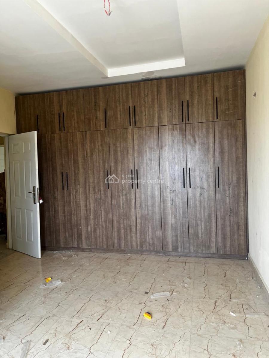 Newly Built 3 Bedroom Flat with Bq, By Roundabout, Galadimawa, Abuja, Flat / Apartment for Sale