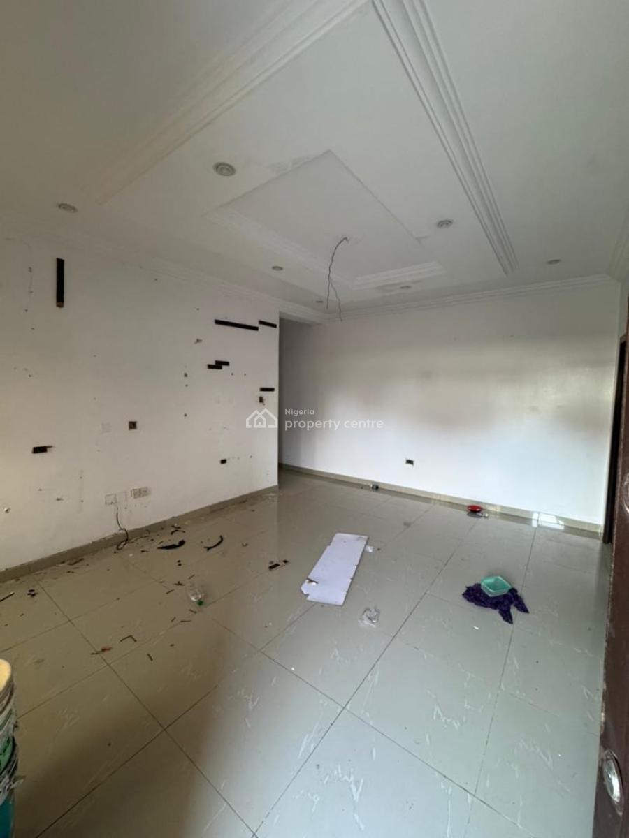 Lovely 2 Bedroom Apartment, New Road, Lekki Expressway, Lekki, Lagos, Flat / Apartment for Rent