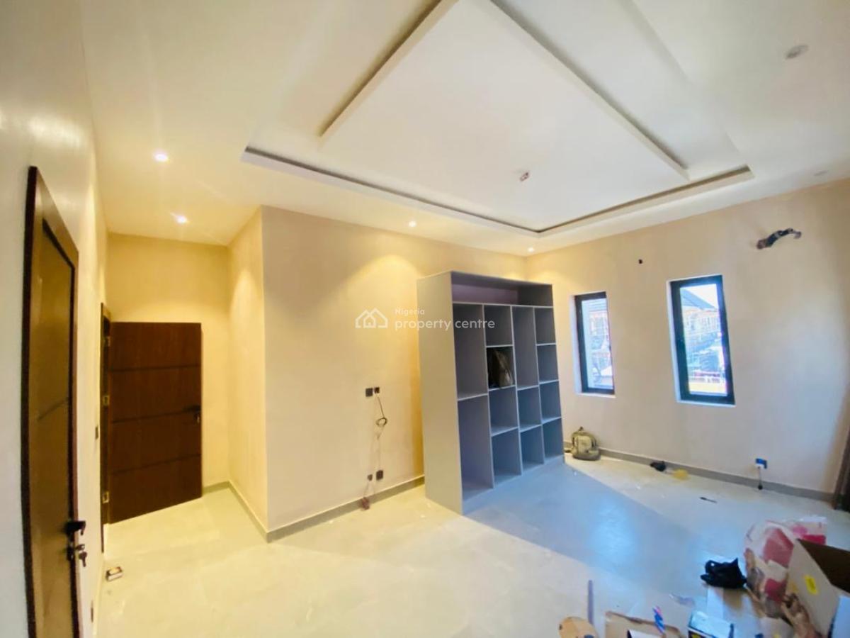 Beautiful Three Bedrooms Off Pedro, Off Pedro Road, Pedro, Gbagada, Lagos, Flat / Apartment for Sale