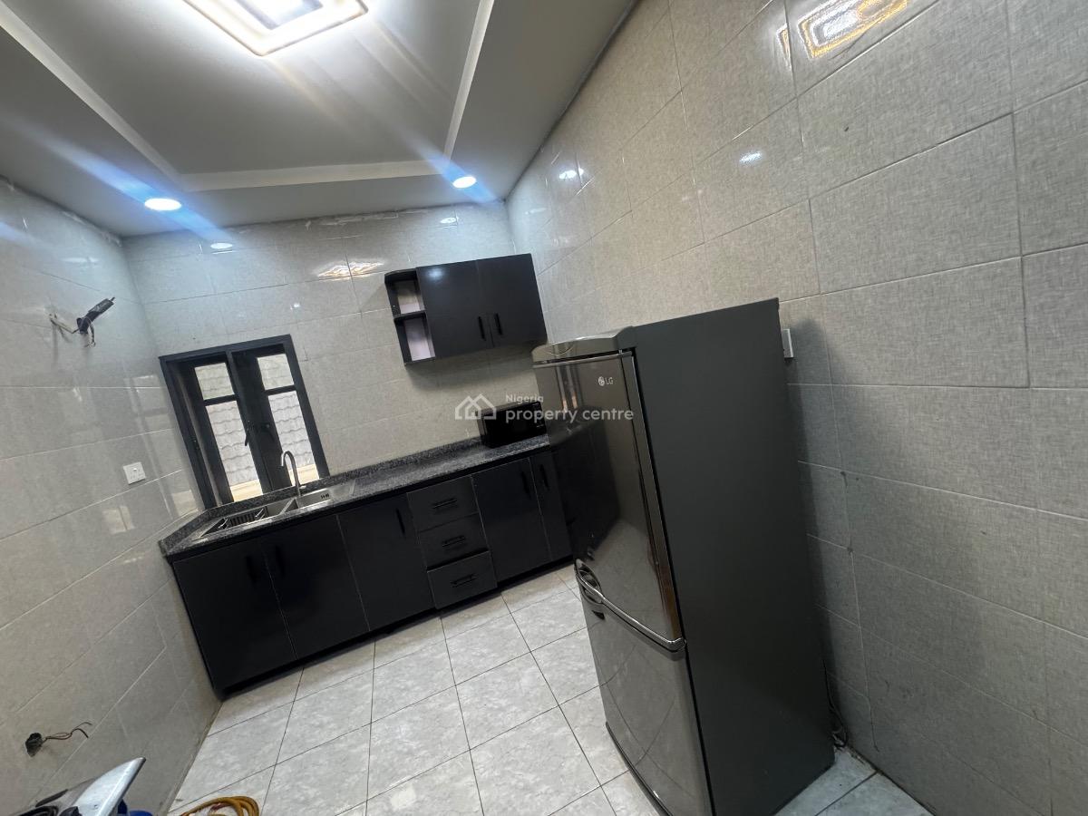 Sharp 2bedrooms Flat, Area 11, Garki, Abuja, Flat / Apartment for Rent
