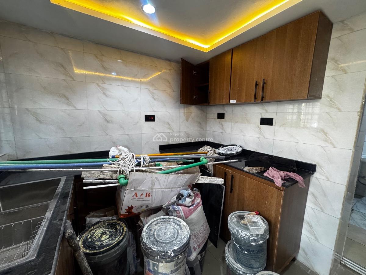 Nicely Renovated 2 Bedroom Flat Ground Floor, Asokoro District, Abuja, Flat / Apartment for Rent
