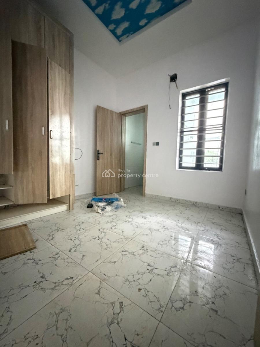 Single Room Shared Apartment, Royal Pine Estate, Lafiaji, Lekki, Lagos, House for Rent