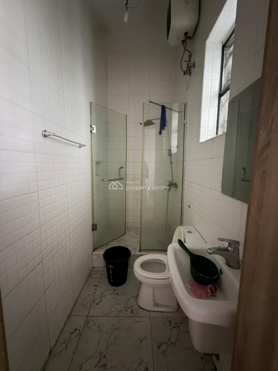 Single Room Shared Apartment, Royal Pine Estate, Lafiaji, Lekki, Lagos, House for Rent