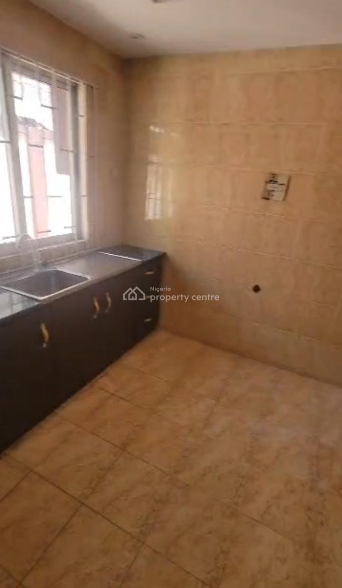 3 Bedroom Bungalow with Rooftop Balcony, Inside Estate, Jakande, Lekki, Lagos, House for Rent