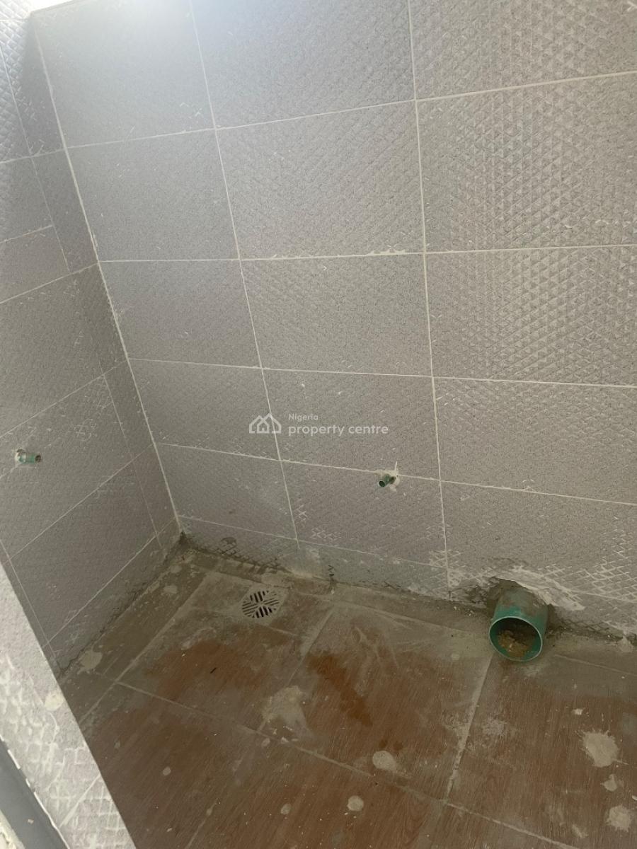 Room Self, Pedro Road, Shomolu, Lagos, Self Contain (single Rooms) for Rent